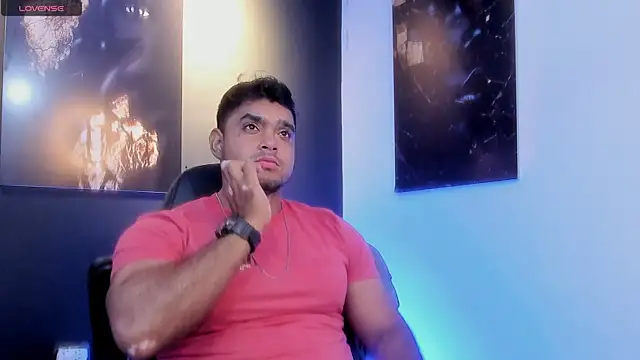 Big furry bear13 online show from 10/10/25, 04:44