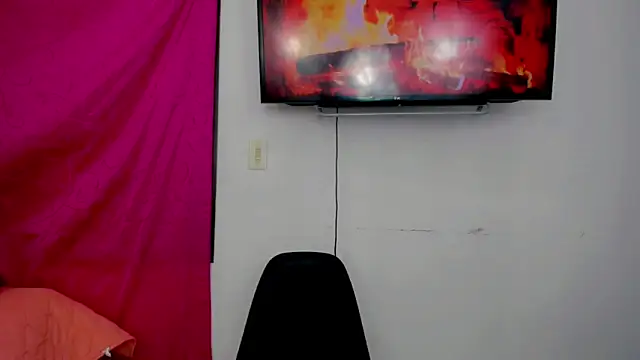 sunshine uwu22 online show from 12/27/24, 07:24