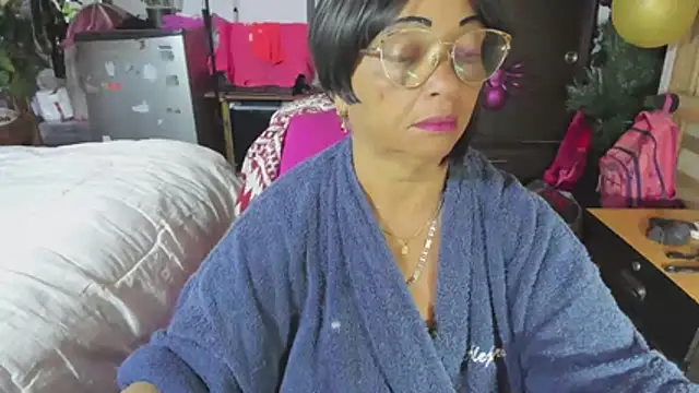 Mrs mommy  online show from 11/16/25, 03:06