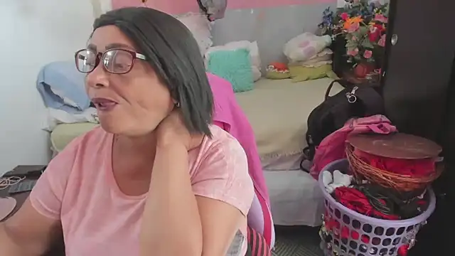 Mrs mommy  online show from 04/07/26, 05:57