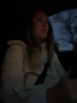 Snapshot of HotXMom chatting on 02/28/25, 04:32 HotXMom online show from 02/28/25, 04:32