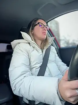 Snapshot of HotXMom chatting on 03/22/25, 04:14 HotXMom online show from 03/22/25, 04:14