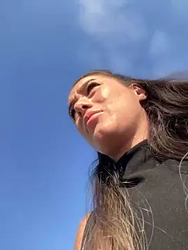 Snapshot of HotXMom chatting on 09/10/25, 06:02 HotXMom online show from 09/10/25, 06:02