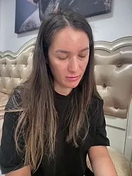 HotXMom online show from 06/19/26, 06:29