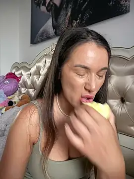 HotXMom online show from 07/03/26, 06:20