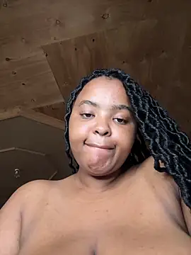 Snapshot of Linahlove chatting on 01/08/25, 07:03 Linahlove online show from 01/08/25, 07:03