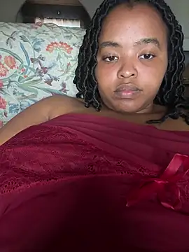 Snapshot of Linahlove chatting on 01/21/25, 11:03 Linahlove online show from 01/21/25, 11:03