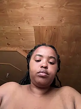 Snapshot of Linahlove chatting on 02/20/25, 07:23 Linahlove online show from 02/20/25, 07:23