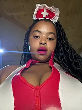 Snapshot of Linahlove chatting on 02/22/25, 07:03 Linahlove online show from 02/22/25, 07:03