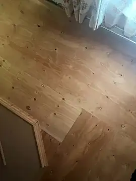 Snapshot of Linahlove chatting on 02/23/25, 06:28 Linahlove online show from 02/23/25, 06:28