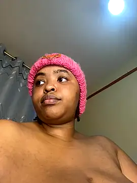 Snapshot of Linahlove chatting on 10/30/25, 09:48 Linahlove online show from 10/30/25, 09:48