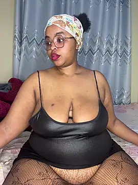 Snapshot of Linahlove chatting on 03/01/26, 04:53 Linahlove online show from 03/01/26, 04:53