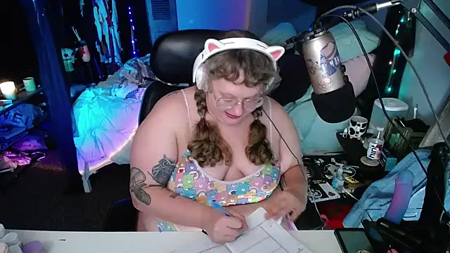 FatVeronica online show from 01/12/25, 09:19