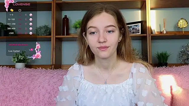 Ksuhesa online show from 10/31/25, 02:12