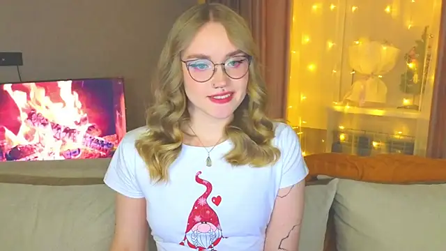 Aurora Golden1 online show from 12/26/24, 08:42