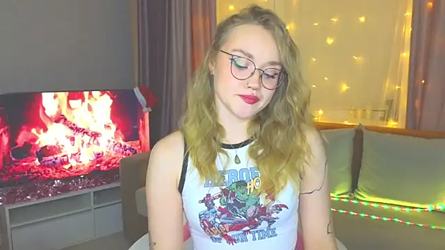 Aurora Golden1 online show from 01/06/25, 07:35