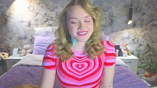 Aurora Golden1 online show from 11/20/25, 04:40