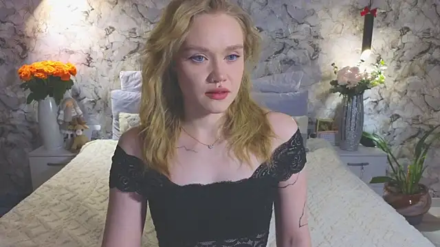 Aurora Golden1 online show from 02/17/26, 04:35