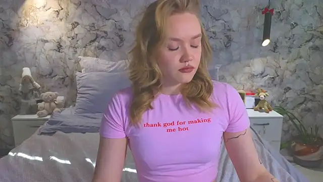 Aurora Golden1 online show from 03/31/26, 01:40