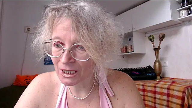 Snapshot of Zosya1111 chatting on 01/25/25, 11:13 Zosya1111 online show from 01/25/25, 11:13