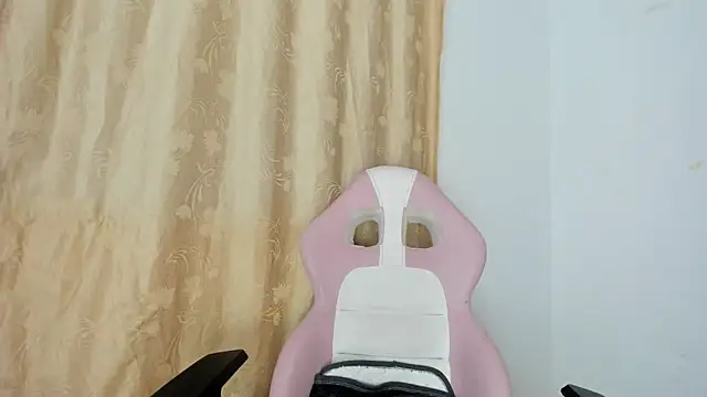 jessica hot 28 online show from 02/04/26, 11:05