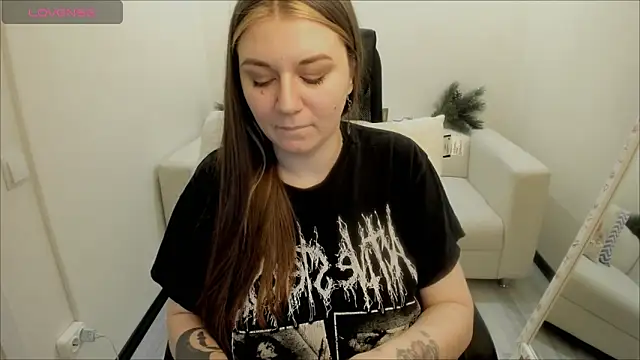 AlisaBacker online show from 12/26/24, 10:41