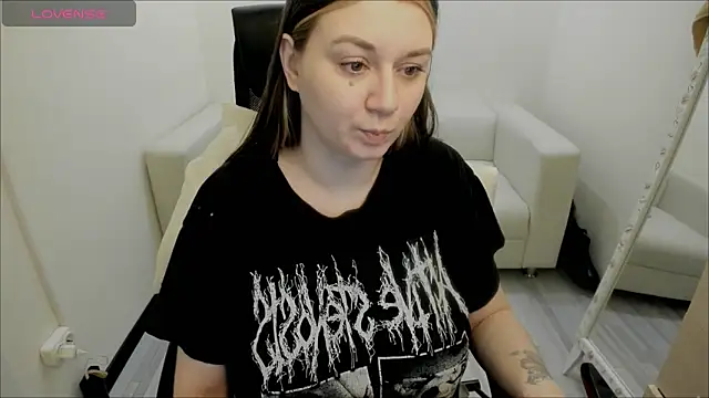 AlisaBacker online show from 01/15/25, 11:30