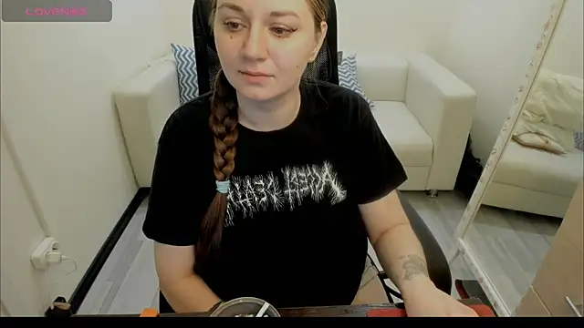 AlisaBacker online show from 01/17/25, 12:52