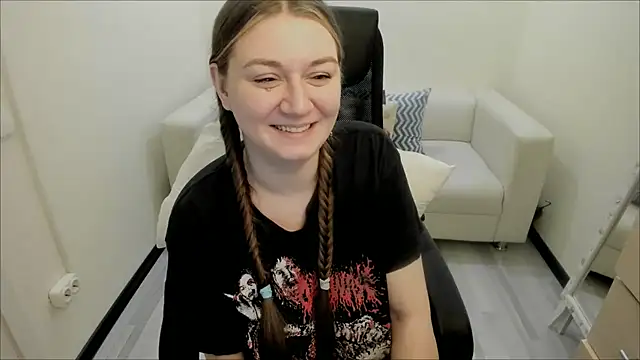 AlisaBacker online show from 02/11/25, 10:28