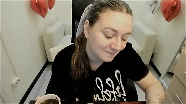 AlisaBacker online show from 02/12/25, 07:45