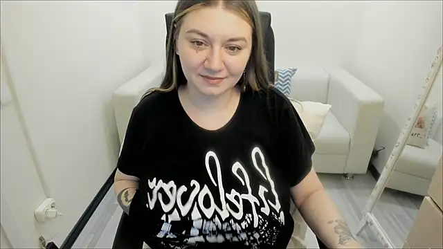 AlisaBacker online show from 03/01/25, 06:03