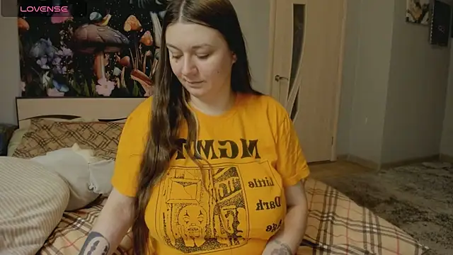 AlisaBacker online show from 11/13/25, 06:29