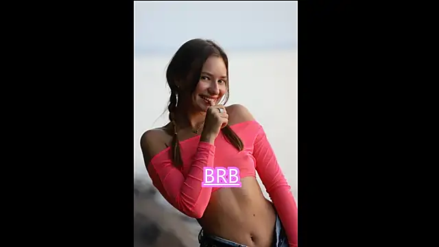 Snapshot of soffy__kisss chatting on 03/08/25, 07:20 soffy kisss online show from 03/08/25, 07:20