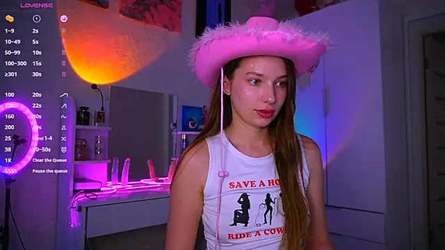 Snapshot of soffy__kisss chatting on 05/25/26, 03:07 soffy kisss online show from 05/25/26, 03:07