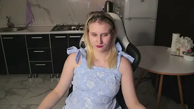 MertyXX online show from 04/01/26, 09:23