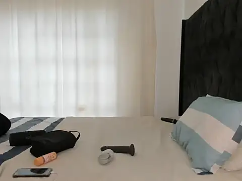 Ass-Queen online show from 11/18/25, 08:19