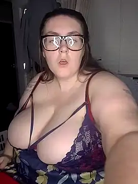 Snapshot of CummingStars98 chatting on 11/09/25, 07:23 CummingStars98 online show from 11/09/25, 07:23