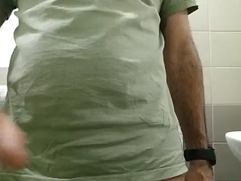 Snapshot of 3e77o chatting on 02/05/26, 08:57 3e77o online show from 02/05/26, 08:57