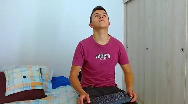 Snapshot of flint_ryan chatting on 02/24/25, 06:15 flint ryan online show from 02/24/25, 06:15