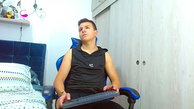 Snapshot of flint_ryan chatting on 02/23/26, 05:54 flint ryan online show from 02/23/26, 05:54