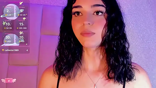 Snapshot of Summer_walkerr chatting on 12/30/24, 03:35 Summer walkerr online show from 12/30/24, 03:35