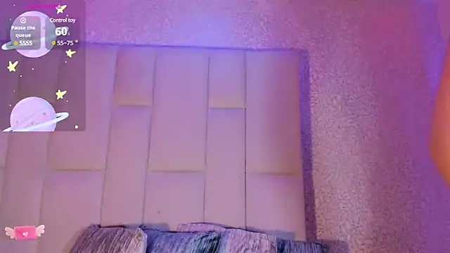 Snapshot of Summer_walkerr chatting on 03/15/25, 12:45 Summer walkerr online show from 03/15/25, 12:45