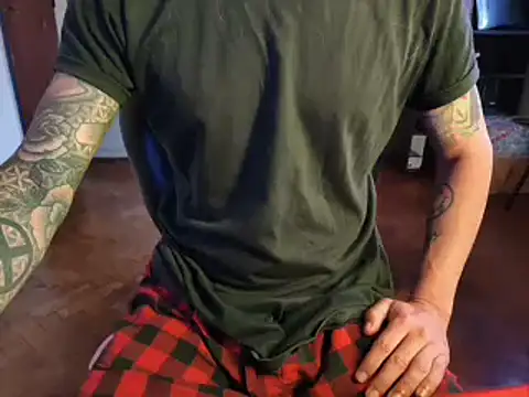 Snapshot of rumplstink chatting on 10/28/25, 08:44 rumplstink online show from 10/28/25, 08:44