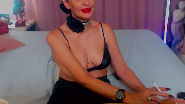 Snapshot of shannon4u chatting on 12/19/24, 06:23 shannon4u online show from 12/19/24, 06:23