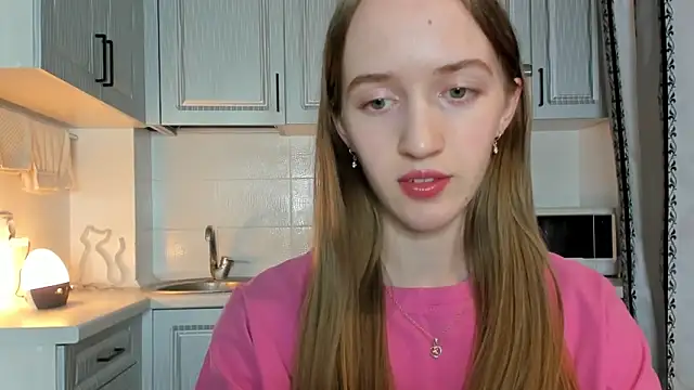 leslie my lovee online show from 10/29/25, 08:32