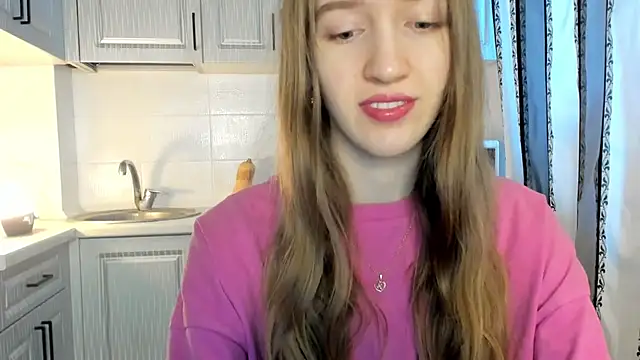 leslie my lovee online show from 12/20/25, 09:16