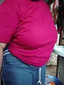 Snapshot of Ivy-09 chatting on 02/11/26, 04:50 Ivy-09 online show from 02/11/26, 04:50