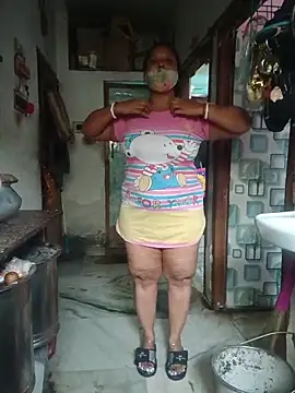 Ivy-09 online show from 04/08/26, 03:28