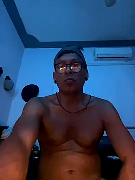 Snapshot of Capxxx chatting on 10/18/25, 05:10 Capxxx online show from 10/18/25, 05:10