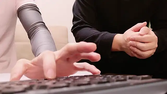 Snapshot of Hanabi-hentai chatting on 12/15/24, 12:28 Hanabi-hentai online show from 12/15/24, 12:28